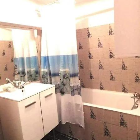Appartamento Beau Studio Pres Des Plages Port De Hyères